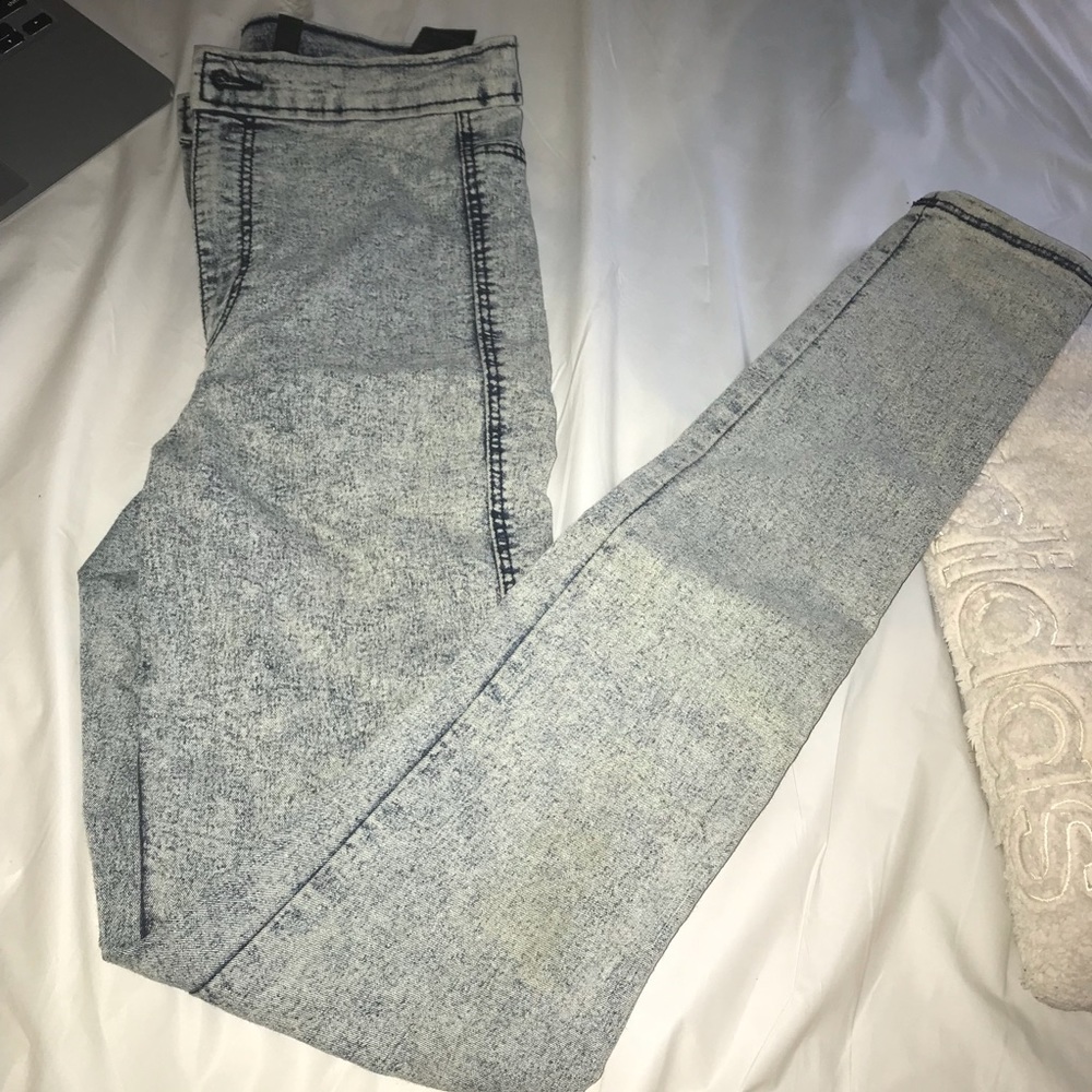 Acid wash high waisted skinny jeans